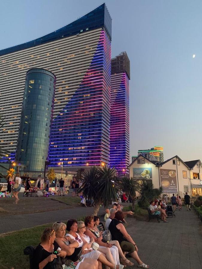 Orbi City Luxury Suit Batumi Kültér fotó